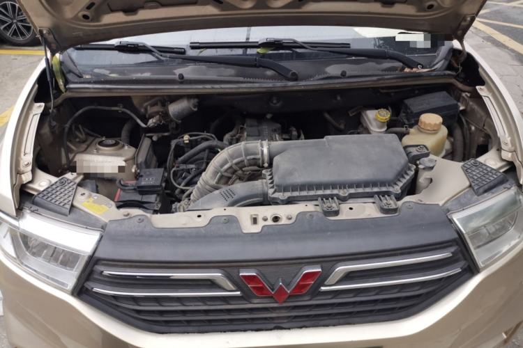 Used Wuling Hongguang V 2019 1.5L Enjoyment Version China VI LAR Engine Bay