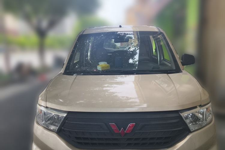 Used Wuling Hongguang V 2019 1.5L Standard Version China VI LAR Front