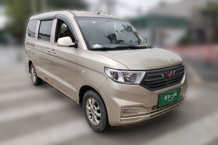 Used Wuling Hongguang V 2019 1.5L Enjoyment Version China VI LAR Front Right 45 Deg