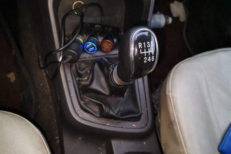 Used Wuling Hongguang V 2019 1.5L Enjoyment Version China VI LAR Gear Lever