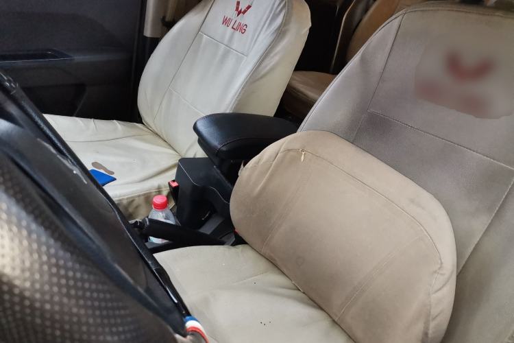 Used Wuling Hongguang V 2019 1.5L Enjoyment Version China VI LAR Left Front Seat
