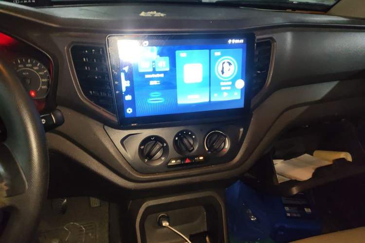 Used Wuling Hongguang V 2019 1.5L Jingqu Version China VI LAR Audio And AC Panel