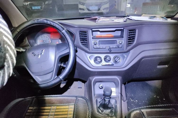 Used Wuling Hongguang V 2019 1.5L Jingqu Version China VI LAR Center Console