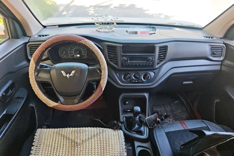 Used Wuling Hongguang V 2019 1.5L Enjoyment Version China VI LAR Center Console