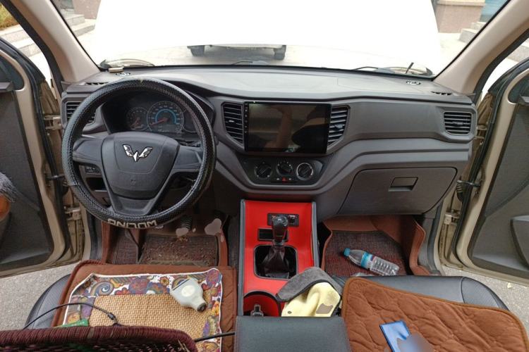 Used Wuling Hongguang V 2019 1.5L Enjoyment Version China VI LAR Center Console