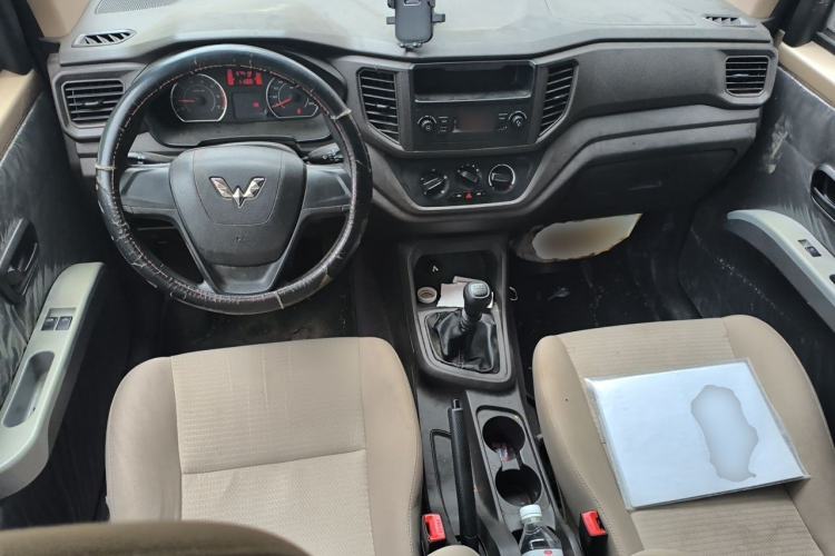 Used Wuling Hongguang V 2019 1.5L Jingqu Version China VI LAR Center Console