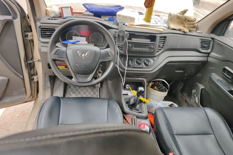 Used Wuling Hongguang V 2019 1.5L Jingqu Version China VI LAR Center Console