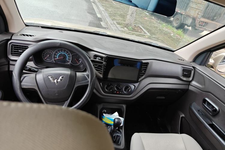 Used Wuling Hongguang V 2019 1.5L Enjoyment Version China VI LAR Center Console