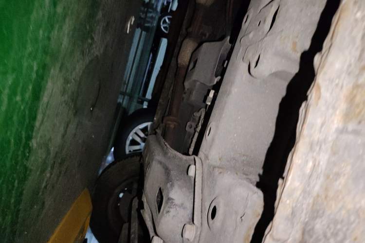 Used Wuling Hongguang V 2019 1.5L Jingqu Version China VI LAR Chassis Front Right