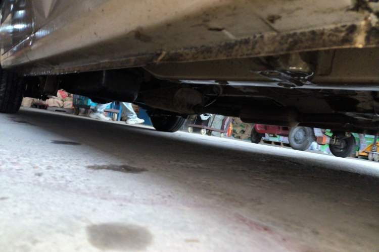 Used Wuling Hongguang V 2019 1.5L Base Version China VI LAR Chassis Front Right