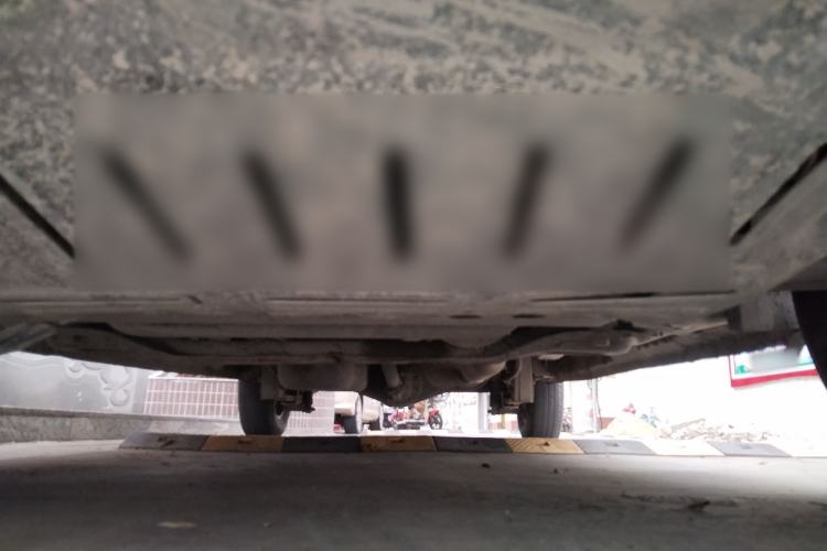 Used Wuling Hongguang V 2019 1.5L Standard Version China VI LAR Chassis Front