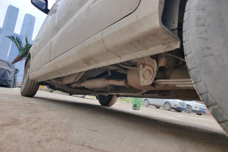Used Wuling Hongguang V 2019 1.5L Jingqu Version China VI LAR Chassis Rear Left