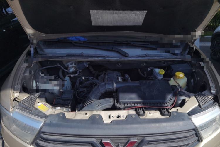 Used Wuling Hongguang V 2019 1.5L Jingqu Version China VI LAR Engine Bay