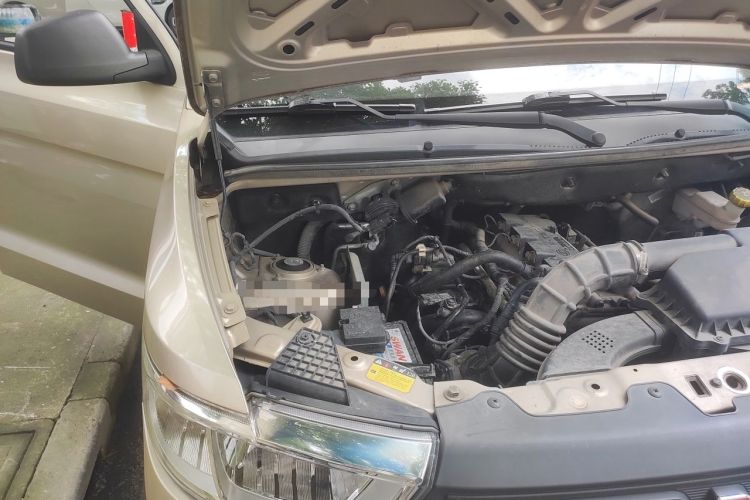 Used Wuling Hongguang V 2019 1.5L Jingqu Version China VI LAR Engine Bay Right