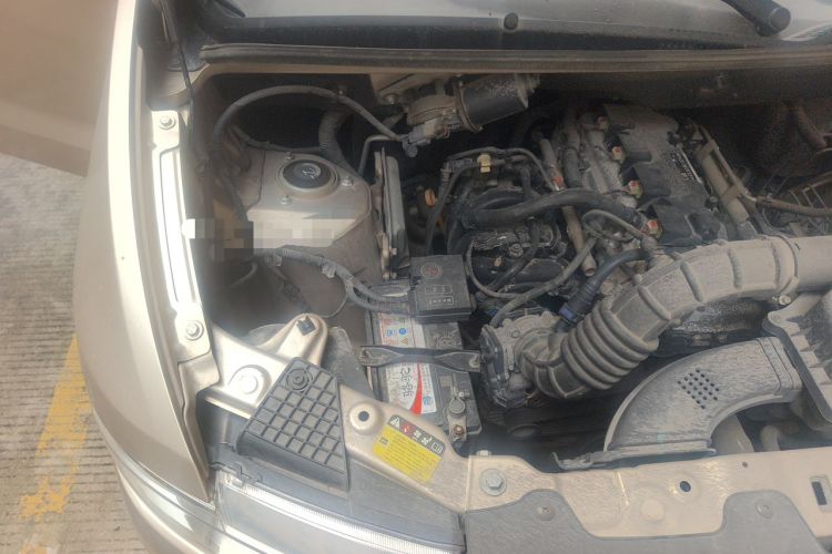 Used Wuling Hongguang V 2019 1.5L Jingqu Version China VI LAR Engine Bay Right