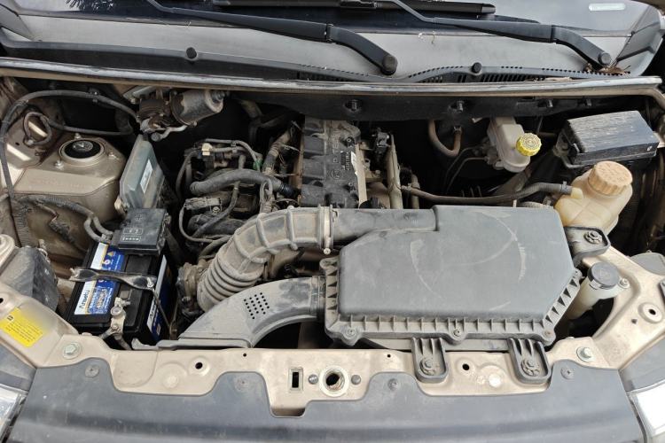 Used Wuling Hongguang V 2019 1.5L Enjoyment Version China VI LAR Engine Bay