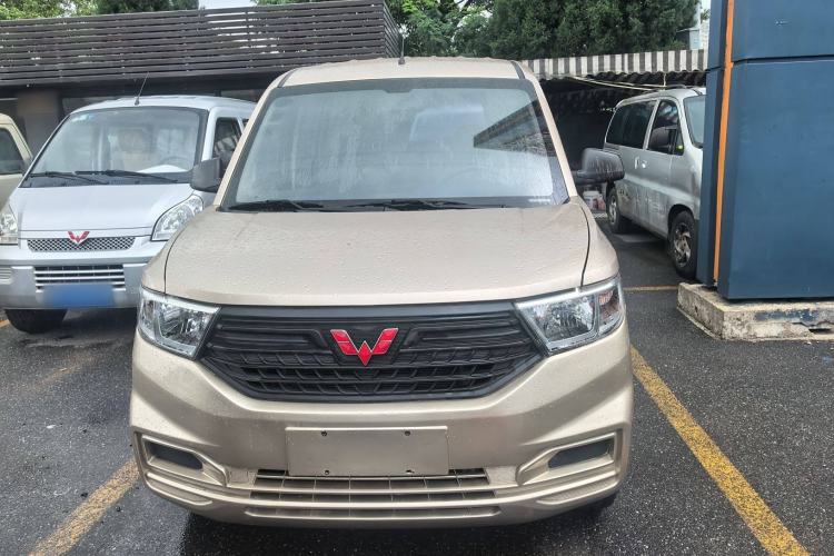 Used Wuling Hongguang V 2019 1.5L Jingqu Version China VI LAR Exterior 1