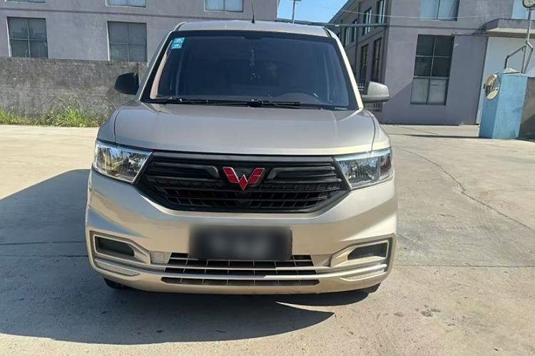 Used Wuling Hongguang V 2019 1.5L Jingqu Edition Sealed-Window Vehicle China VI LAR Exterior 1