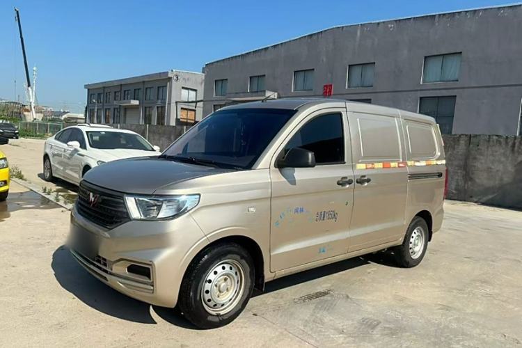 Used Wuling Hongguang V 2019 1.5L Jingqu Edition Sealed-Window Vehicle China VI LAR Exterior 5