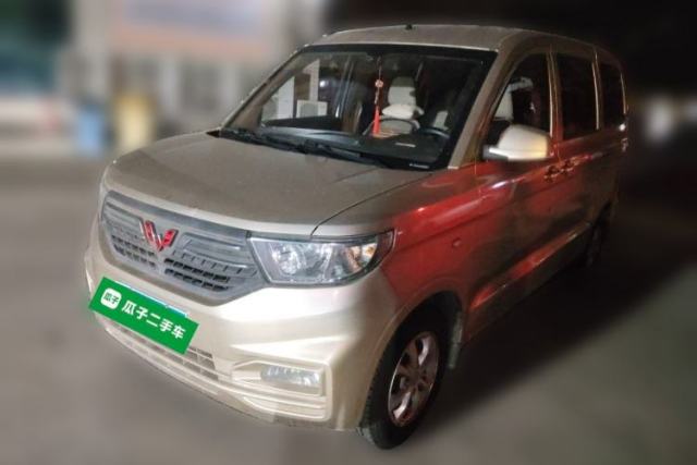 Used Wuling Hongguang V 2019 1.5L Enjoyment Version China VI LAR