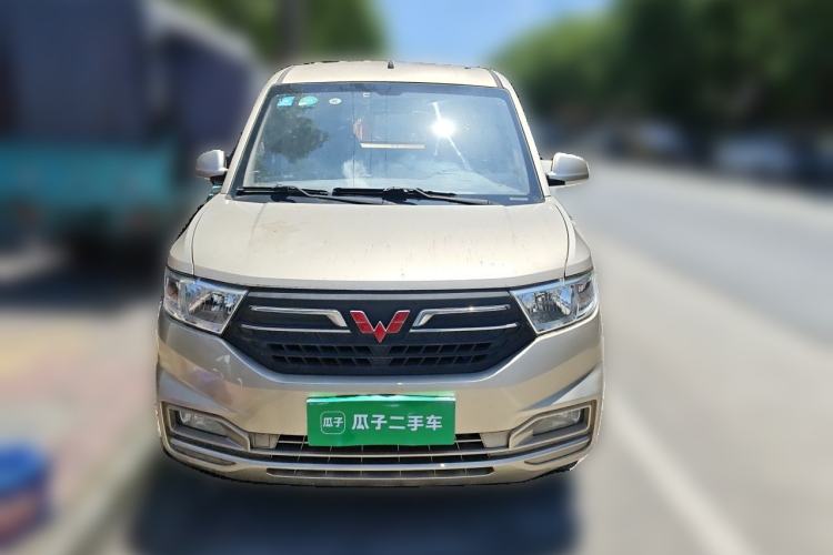 Used Wuling Hongguang V 2019 1.5L Standard Version China VI LAR Front