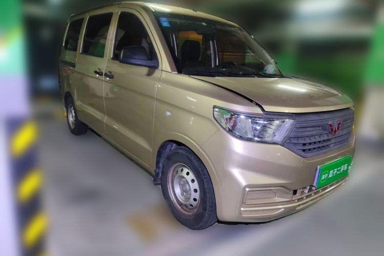 Used Wuling Hongguang V 2019 1.5L Jingqu Version China VI LAR Front Right 45 Deg