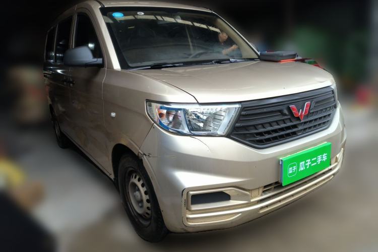 Used Wuling Hongguang V 2019 1.5L Base Version China VI LAR Front Right 45 Deg