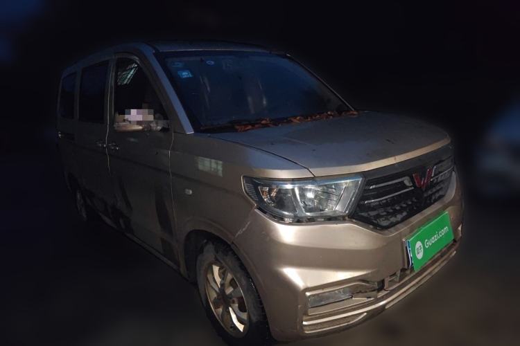 Used Wuling Hongguang V 2019 1.5L Enjoyment Version China VI LAR Front Right 45 Deg