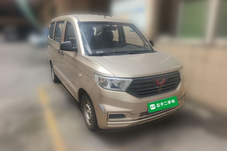 Used Wuling Hongguang V 2019 1.5L Jingqu Version China VI LAR Front Right 45 Deg