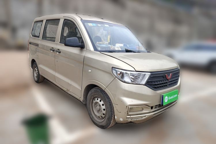 Used Wuling Hongguang V 2019 1.5L Jingqu Version China VI LAR Front Right 45 Deg