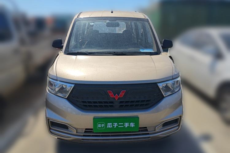 Used Wuling Hongguang V 2019 1.5L Standard Version China VI LAR Front