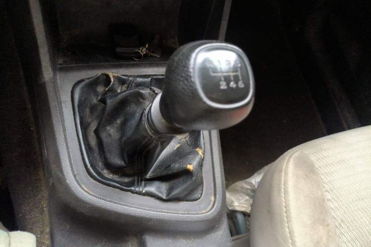 Used Wuling Hongguang V 2019 1.5L Base Version China VI LAR Gear Lever