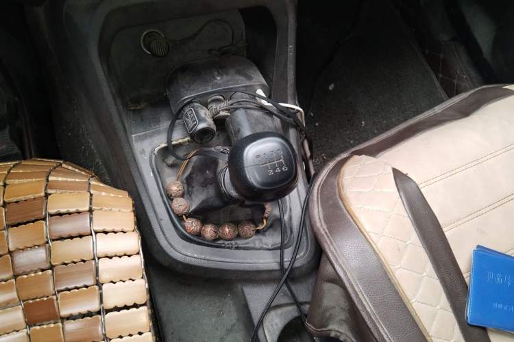 Used Wuling Hongguang V 2019 1.5L Standard Version China VI LAR Gear Lever