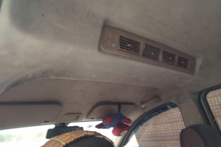 Used Wuling Hongguang V 2019 1.5L Standard Version China VI LAR Headliner
