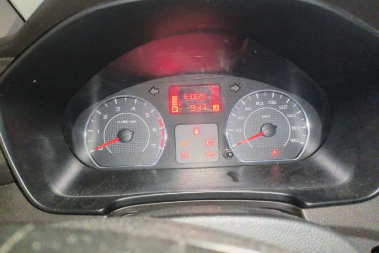 Used Wuling Hongguang V 2019 1.5L Base Window-Sealed Vehicle China VI LAR Instrument Cluster