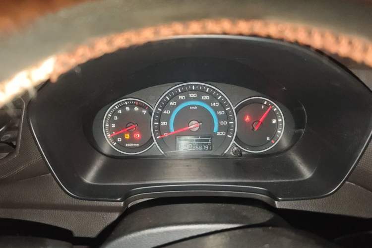 Used Wuling Hongguang V 2019 1.5L Enjoyment Version China VI LAR Instrument Cluster