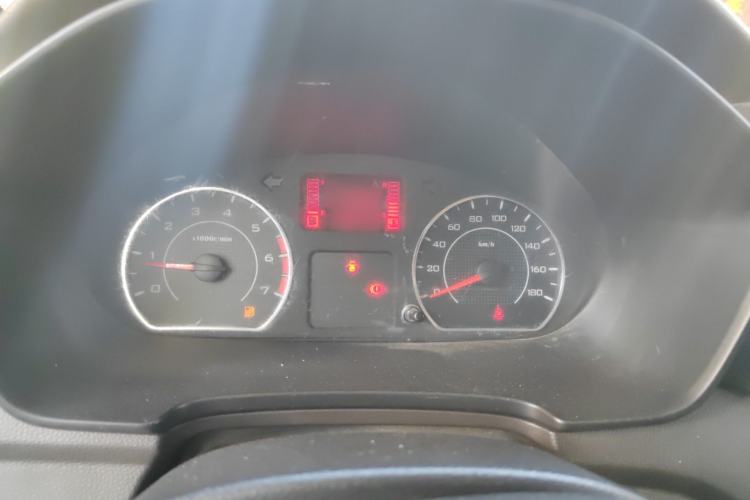 Used Wuling Hongguang V 2019 1.5L Jingqu Edition Sealed-Window Vehicle China VI LAR Instrument Cluster