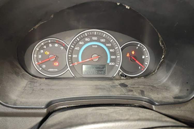 Used Wuling Hongguang V 2019 1.5L Enjoyment Version China VI LAR Instrument Cluster