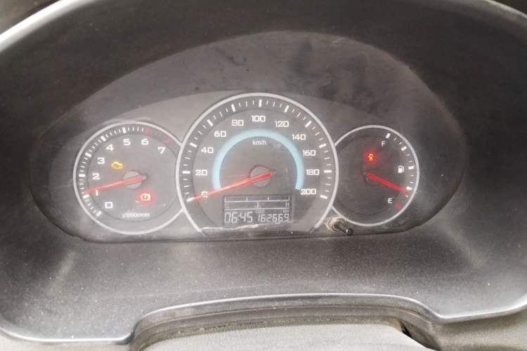 Used Wuling Hongguang V 2019 1.5L Standard Version China VI LAR Instrument Cluster