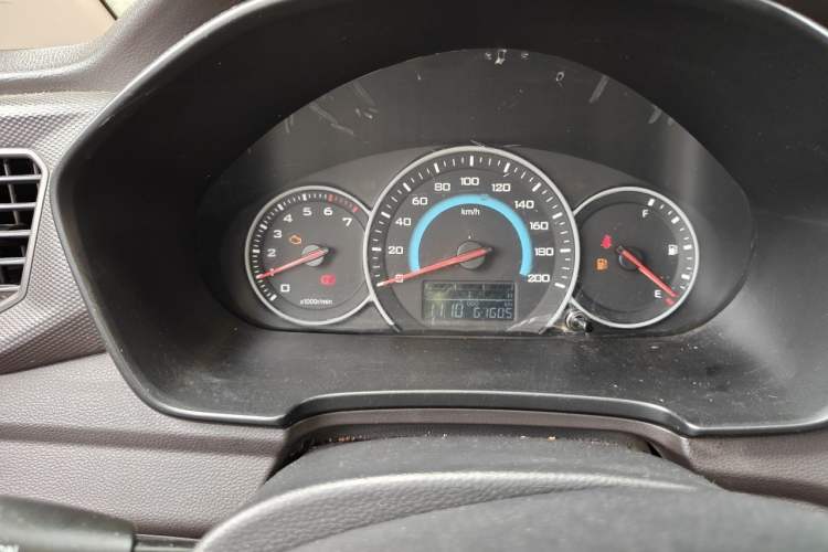 Used Wuling Hongguang V 2019 1.5L Enjoyment Version China VI LAR Instrument Cluster