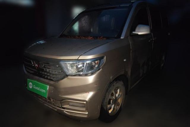 Used Wuling Hongguang V 2019 1.5L Enjoyment Version China VI LAR