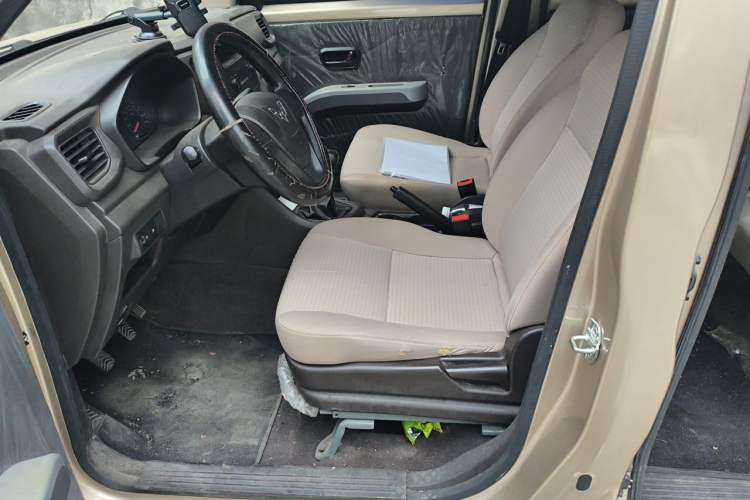 Used Wuling Hongguang V 2019 1.5L Jingqu Version China VI LAR Left Front Seat