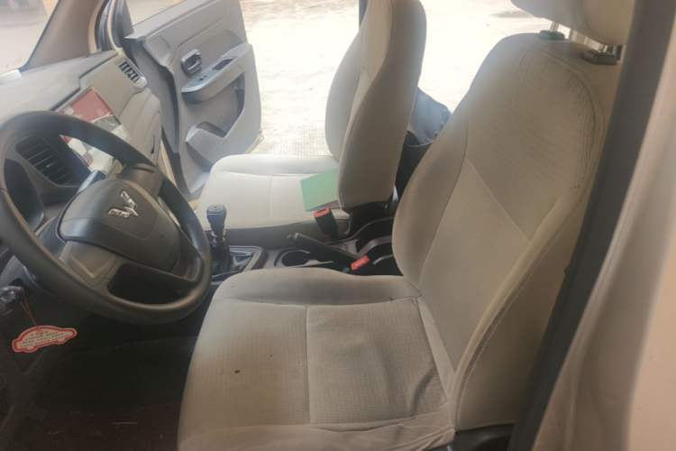 Used Wuling Hongguang V 2019 1.5L Jingqu Version China VI LAR Left Front Seat