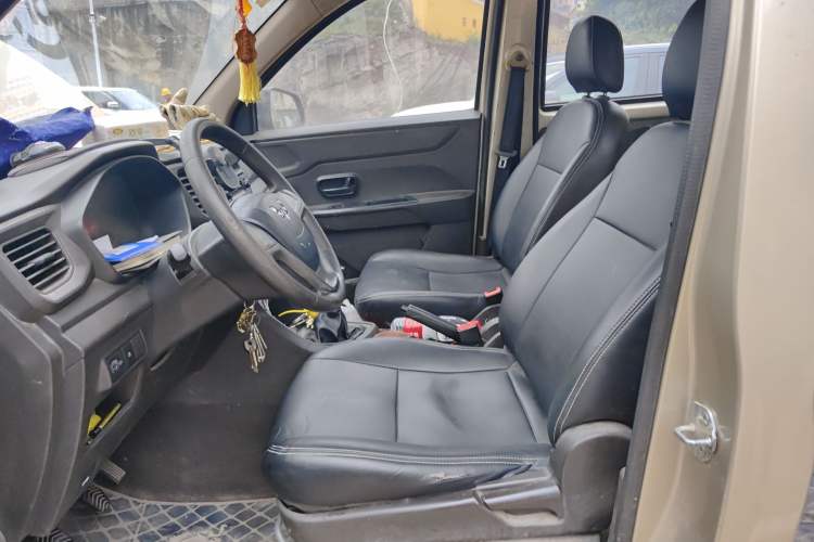 Used Wuling Hongguang V 2019 1.5L Jingqu Version China VI LAR Left Front Seat