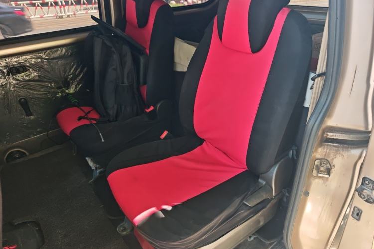 Used Wuling Hongguang V 2019 1.5L Enjoyment Version China VI LAR Left Rear Seat