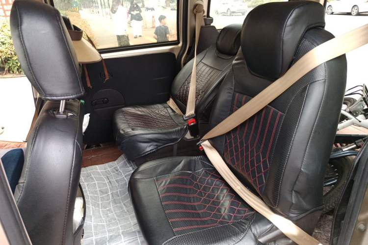 Used Wuling Hongguang V 2019 1.5L Enjoyment Version China VI LAR Left Rear Seat