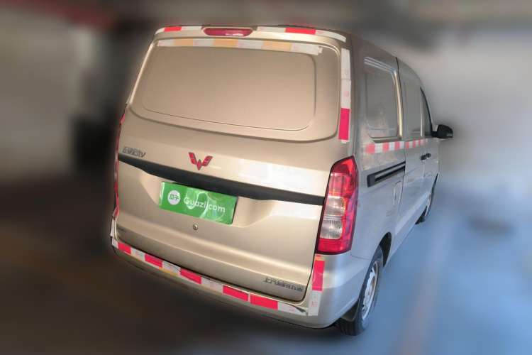 Used Wuling Hongguang V 2019 1.5L Base Window-Sealed Vehicle China VI LAR Rear Right 45 Deg