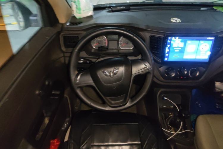 Used Wuling Hongguang V 2019 1.5L Jingqu Version China VI LAR Steering Wheel