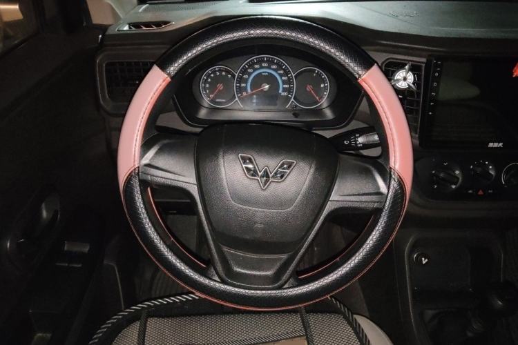 Used Wuling Hongguang V 2019 1.5L Enjoyment Version China VI LAR Steering Wheel