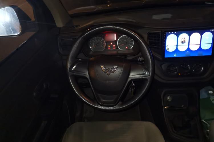 Used Wuling Hongguang V 2019 1.5L Jingqu Version L2B Steering Wheel